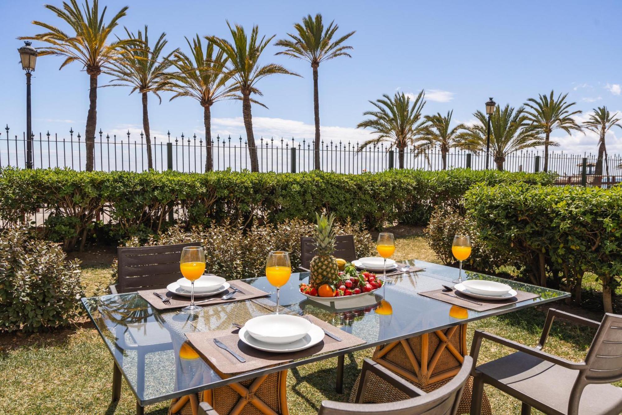 Puerto Banus Beach Apartments Марбелья Экстерьер фото
