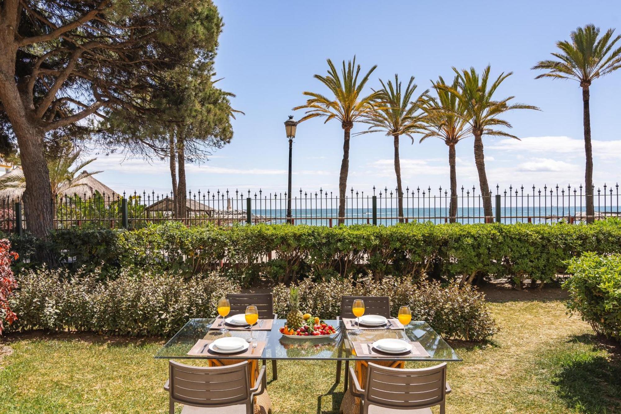 Puerto Banus Beach Apartments Марбелья Экстерьер фото